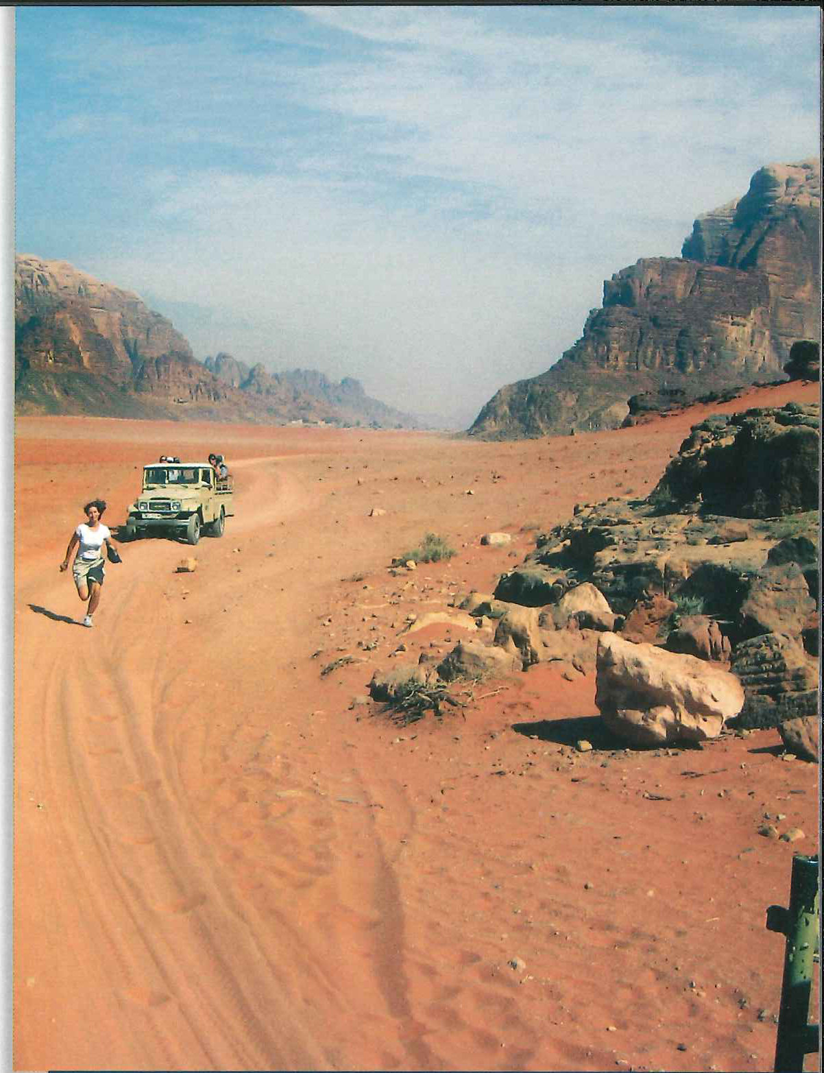 Wadi Rum Desert: Emmanuelle lost her hat